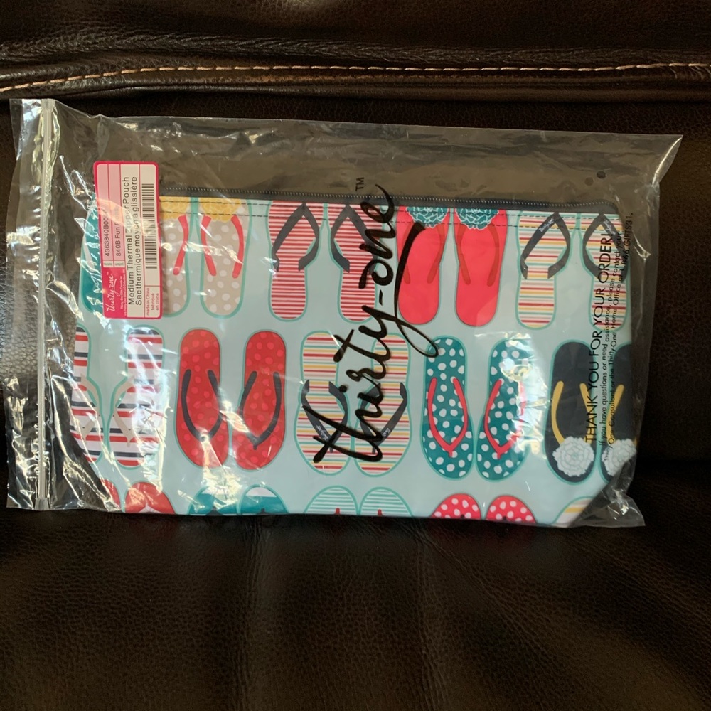 Thirty-one Medium Thermal Zipper Pouch Fun Flops